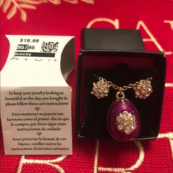 Golden Egg Necklace and Earring giftset - Picture 3 of 3